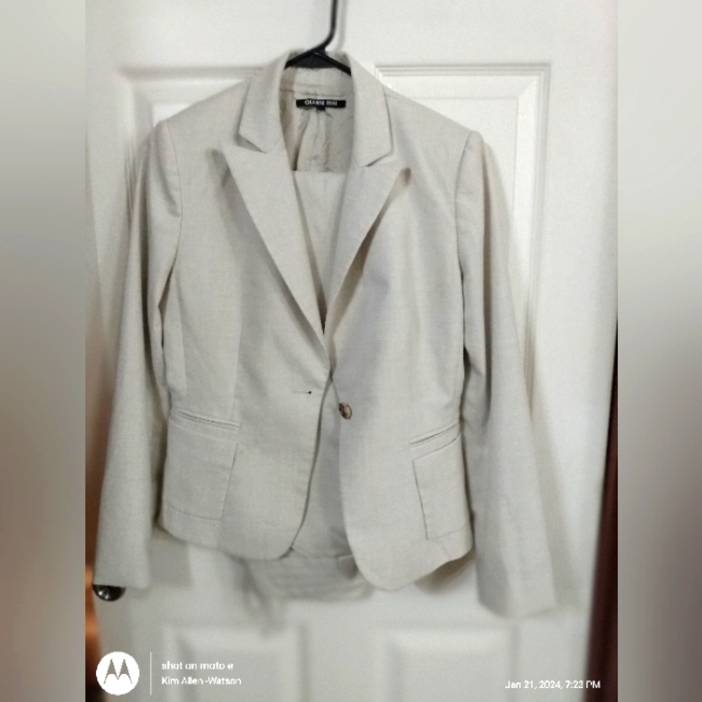 Pant suit